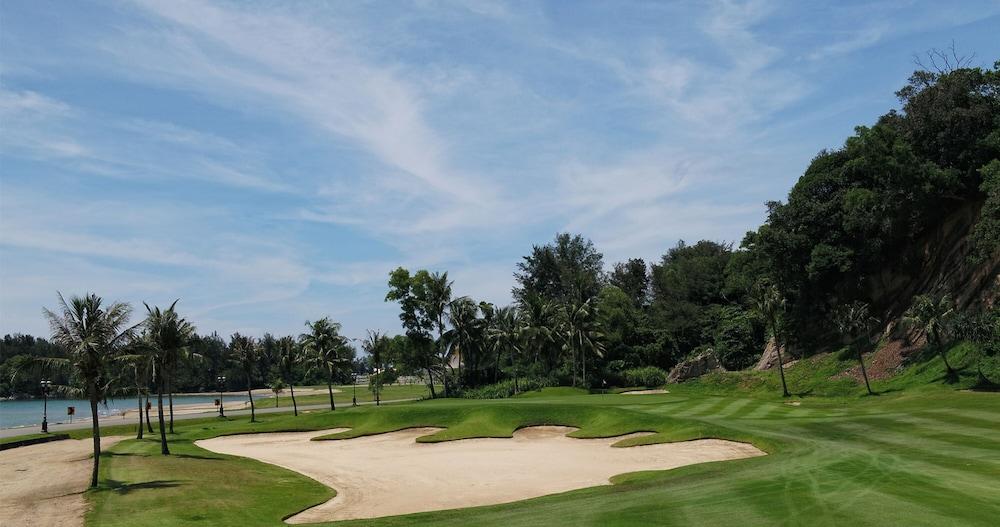 Empire Hotel And Country Club Brunei Бандар-Сери-Бегаван Экстерьер фото
