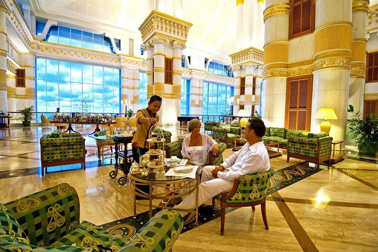 Empire Hotel And Country Club Brunei Бандар-Сери-Бегаван Экстерьер фото
